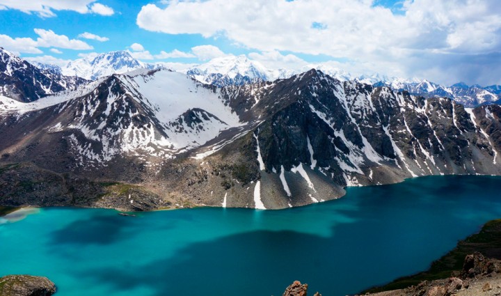 Kirguistan. Alrededor del lago Issyk Kul